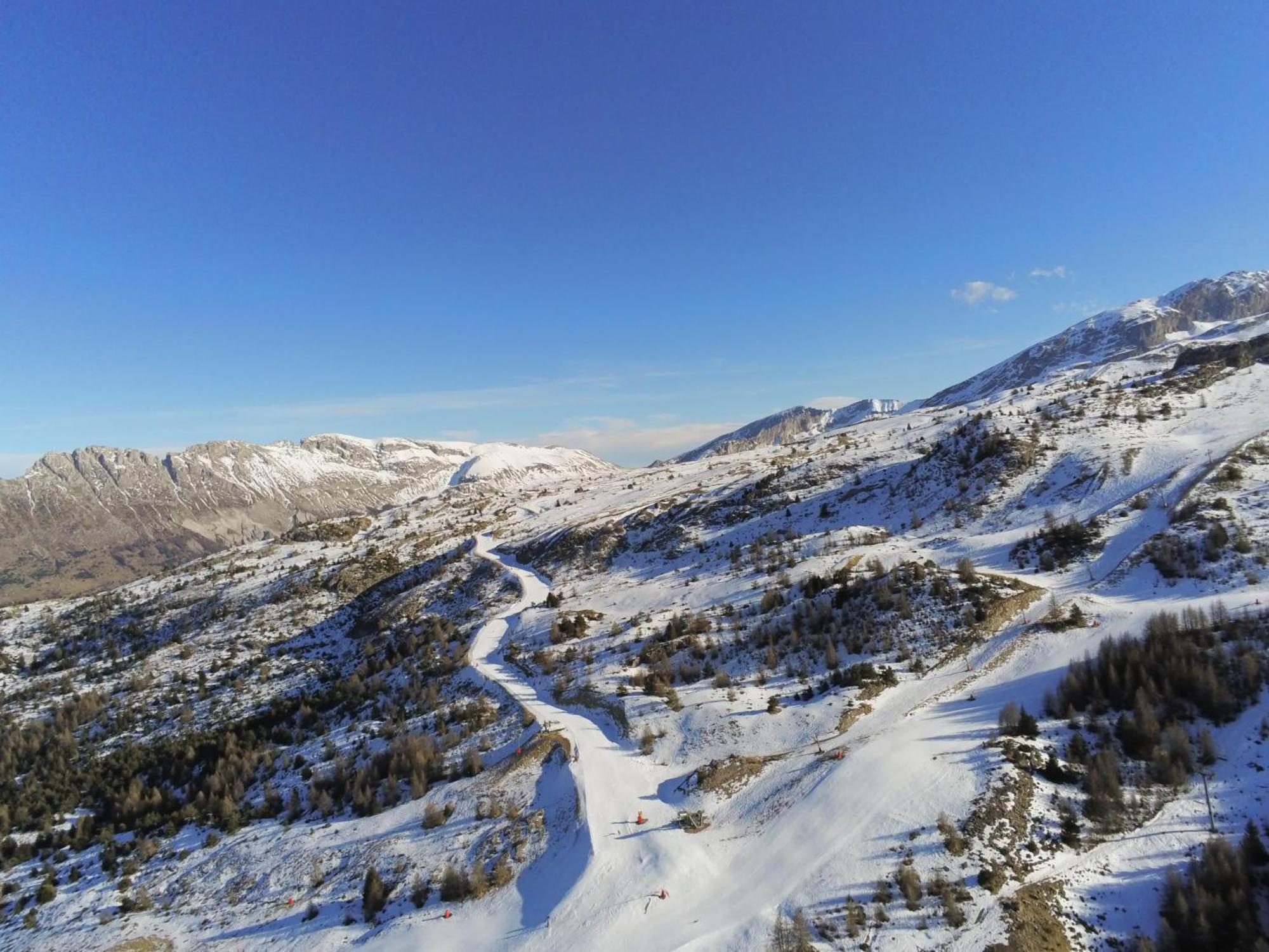 Résidence les monts du soleil La Joue du Loup Esterno foto